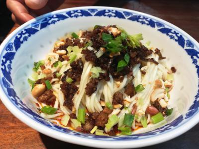 四川正宗雜醬麵91香蕉国产线观看免费班哪裏有?一對一教學