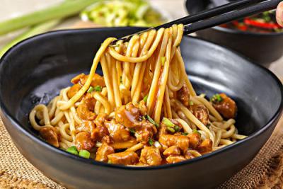 正宗鹵肉麵怎麽做,四川風味特色麵食鹵肉麵91香蕉国产线观看免费