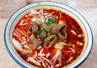成都成華專業麵食91香蕉国产线观看免费機構學費多少錢?